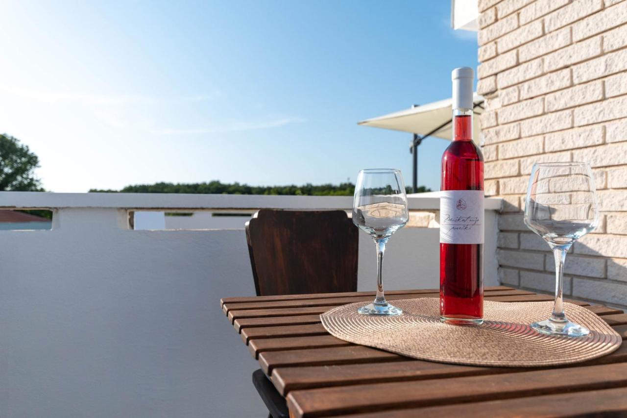 Apartment Eros Šišan Exteriér fotografie